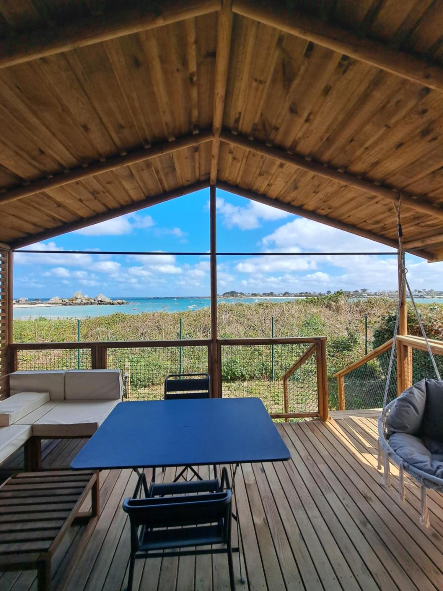 Camping De La Cote Des Legendes Brignogan-Plages Zimmer foto